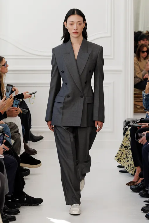 Givenchy осень-зима 2025/26 Givenchy осень-зима 2025/26