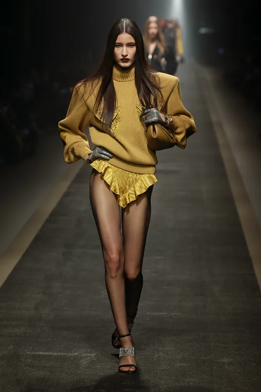 Versace осень-зима 2025/26 Versace осень-зима 2025/26
